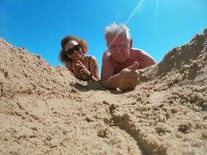Yuli y JGA en la playa