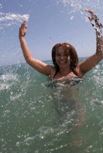 Yuli chapoteando
